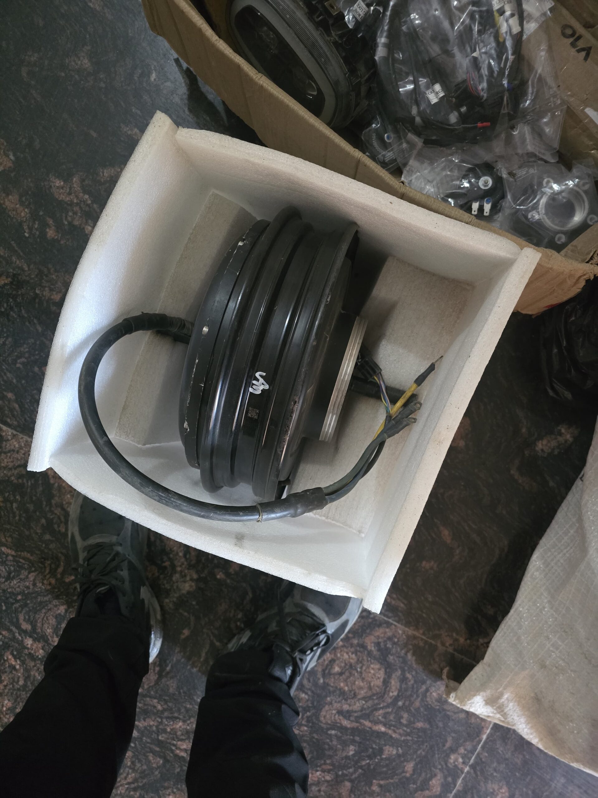 IMG-20251220-WA0006 OL A HUB MOTOR BRAND NEW - Image 1